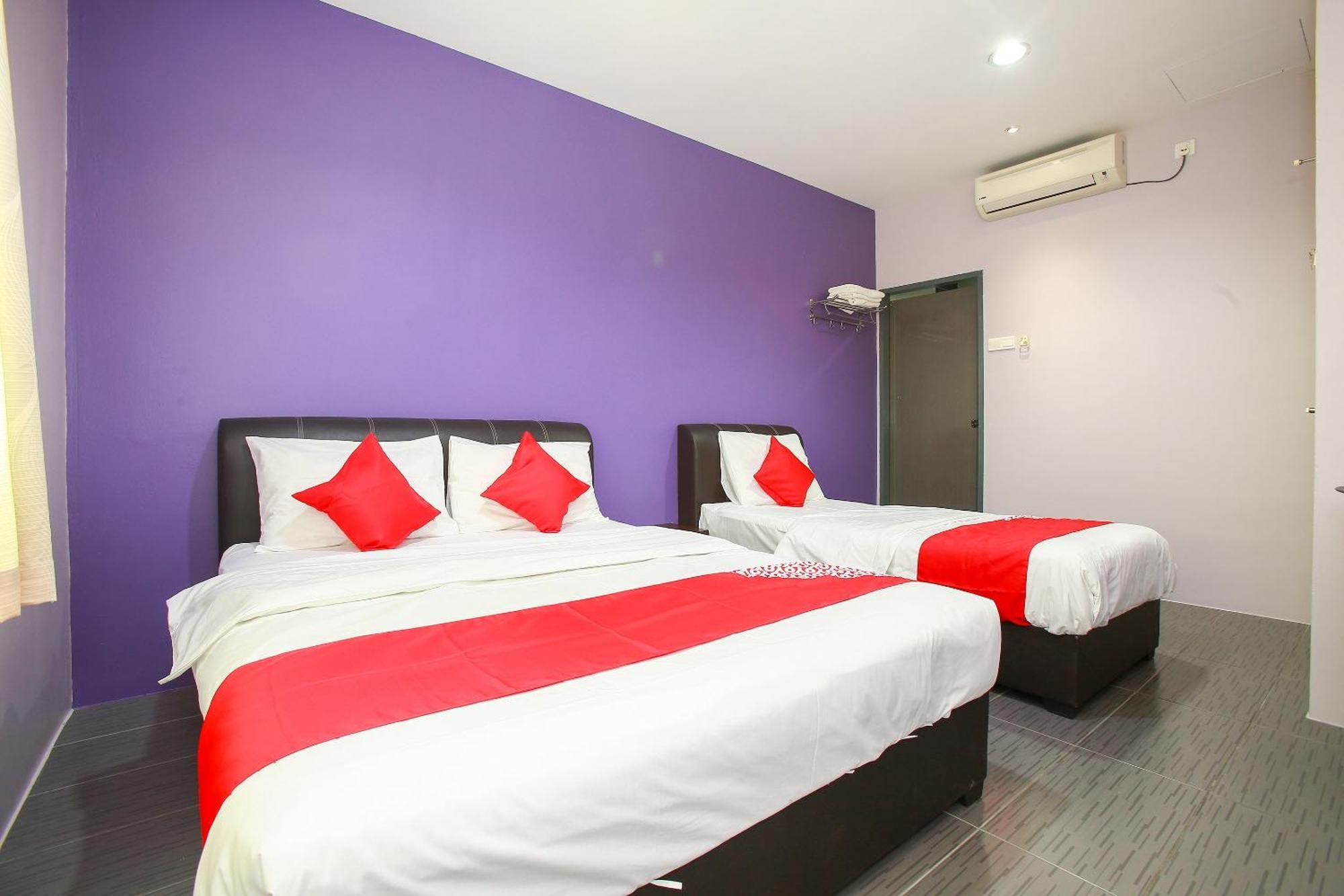 Oyo 89332 De Hotel Teluk Intan Exteriör bild