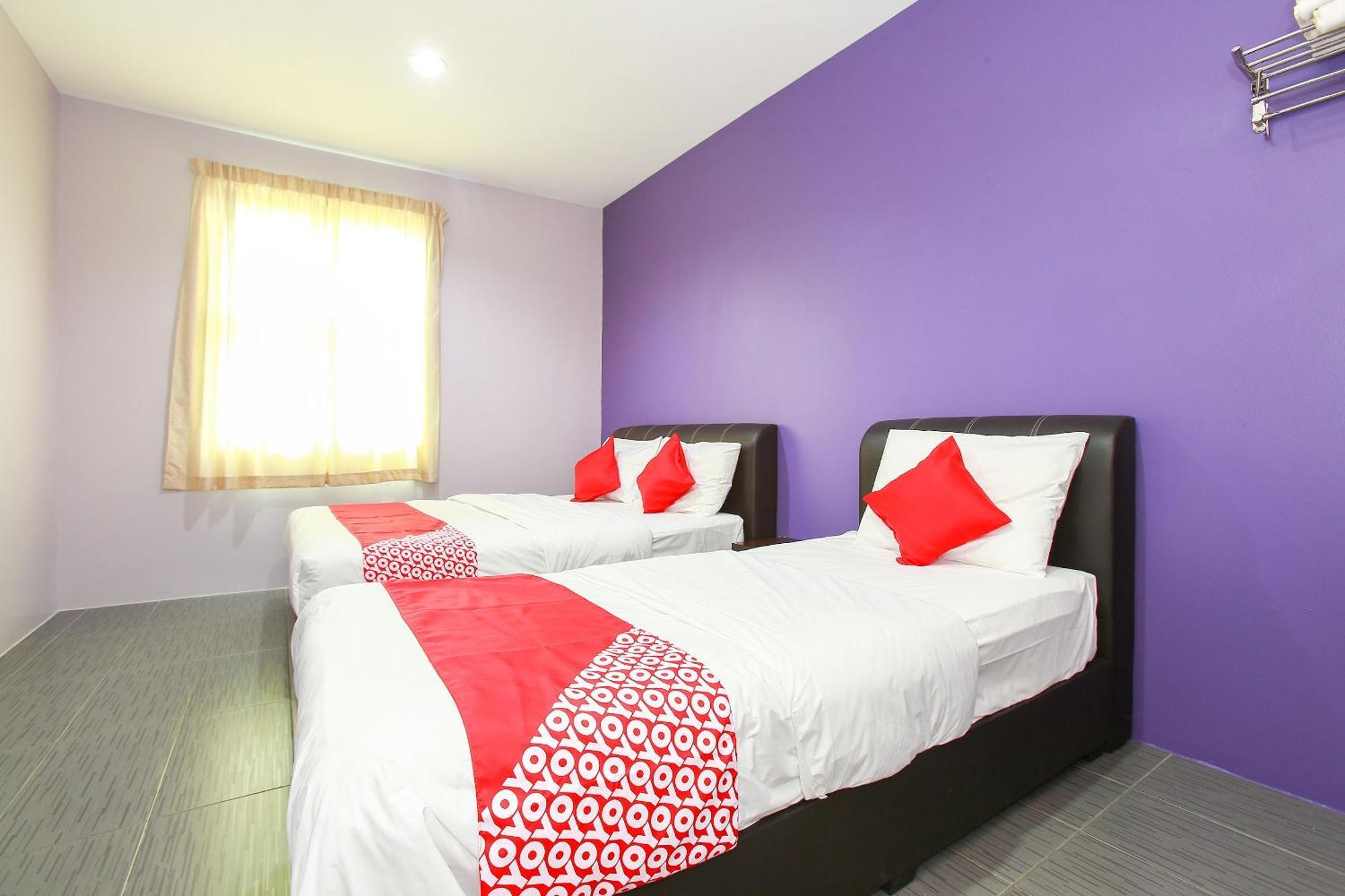 Oyo 89332 De Hotel Teluk Intan Exteriör bild