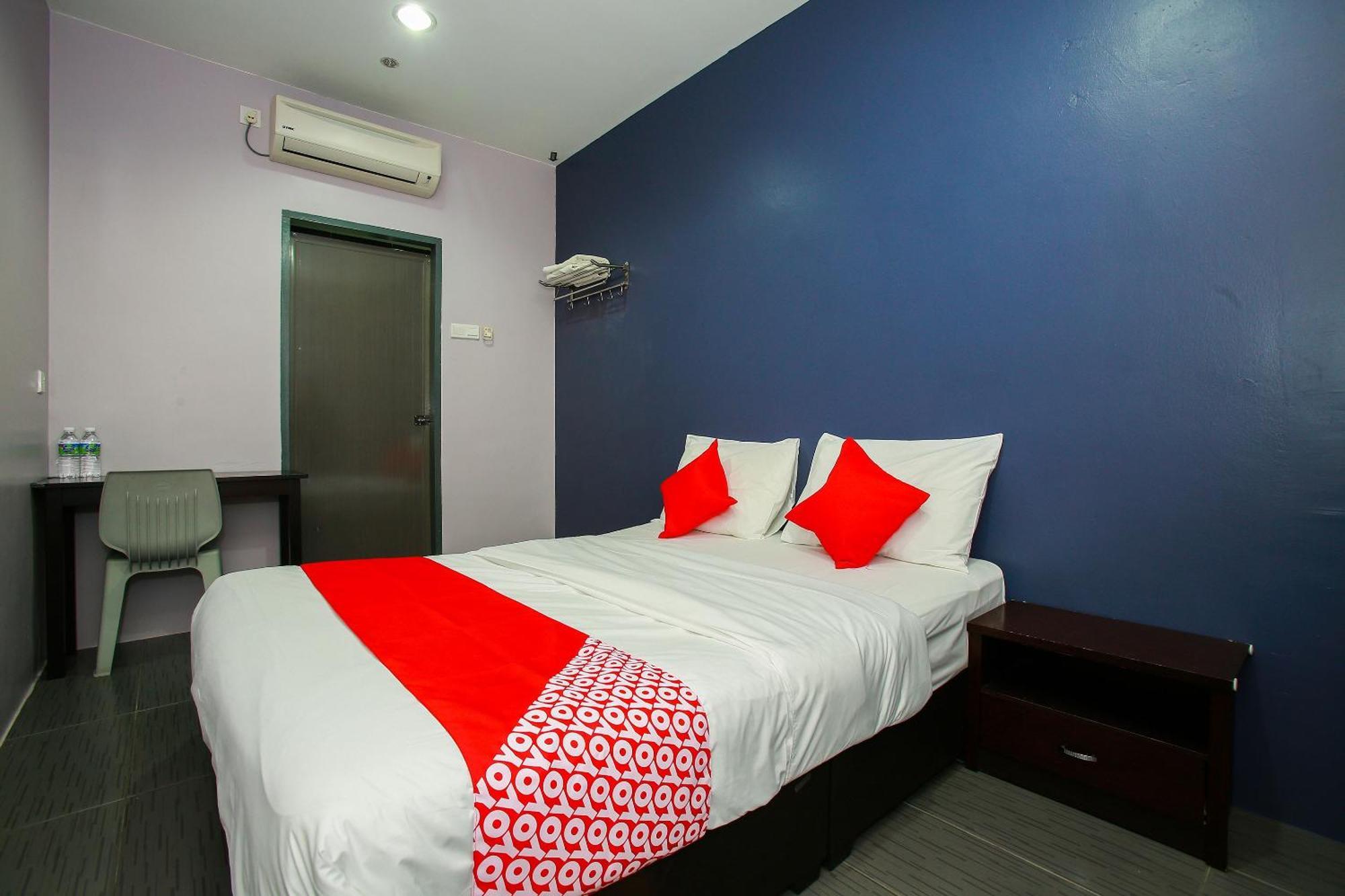 Oyo 89332 De Hotel Teluk Intan Exteriör bild