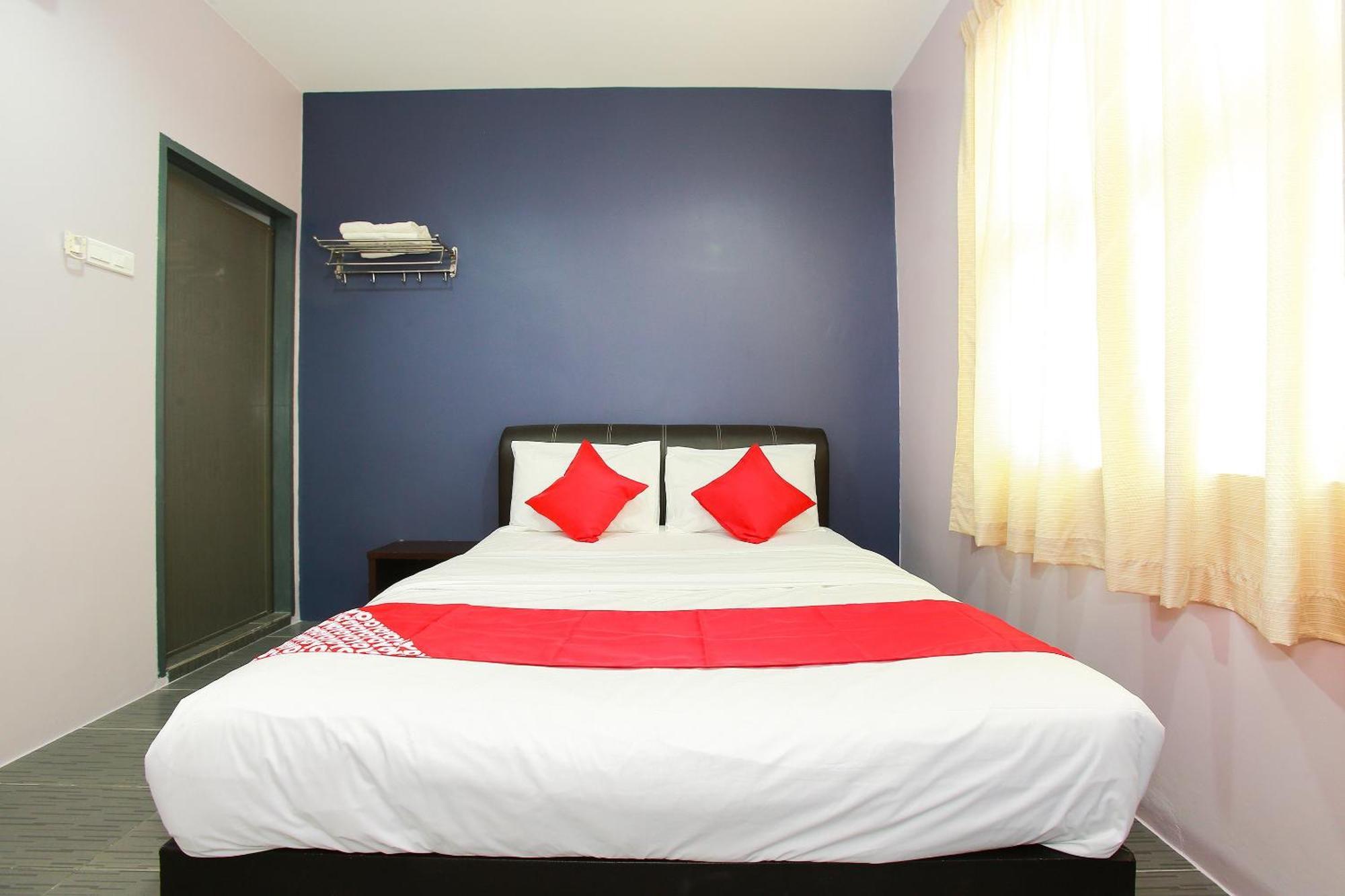Oyo 89332 De Hotel Teluk Intan Exteriör bild